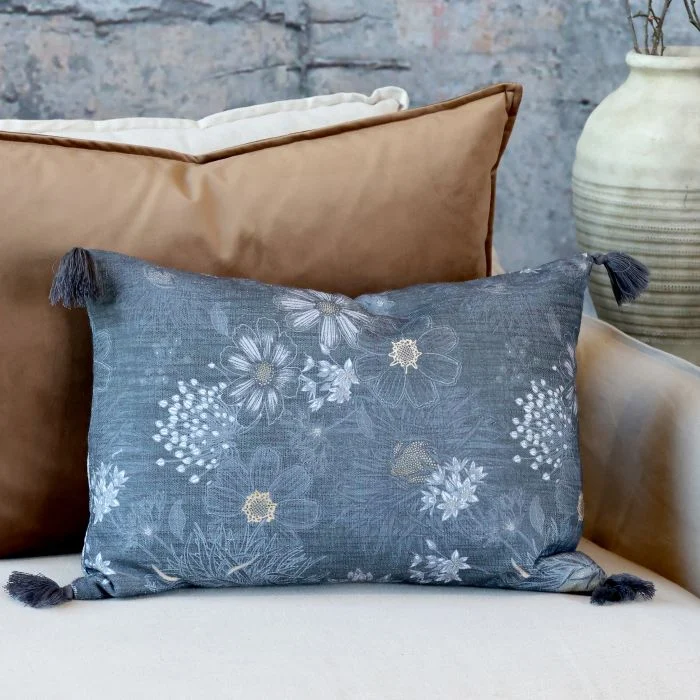 Kissenbezug m. Quasten und Blumenmuster 50x35 cm - Chic Antique