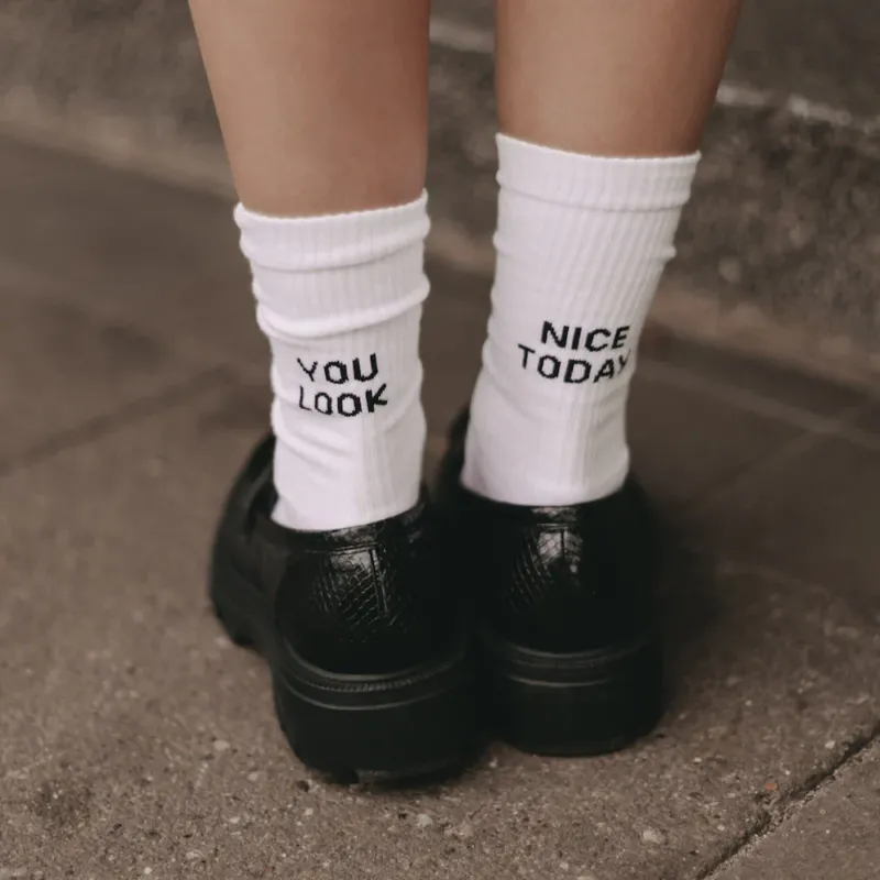 Eulenschnitt Socken You look nice today Größe 43-46 weiß