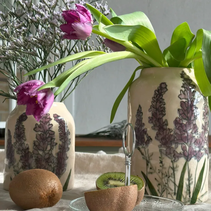 Vase mit Lavendelmuster – Verschiedene Größen – Miljøgården