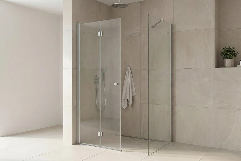 Match Eckdusche mit Falttür und fester Seitenwand aus 6 mm ESG-Glas